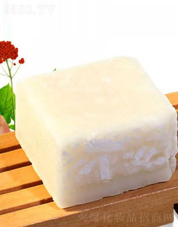 ѩ������Ƽ�(����)���޹�˾��ѩ�Ӳݱ���Óϴ�l(f��)��